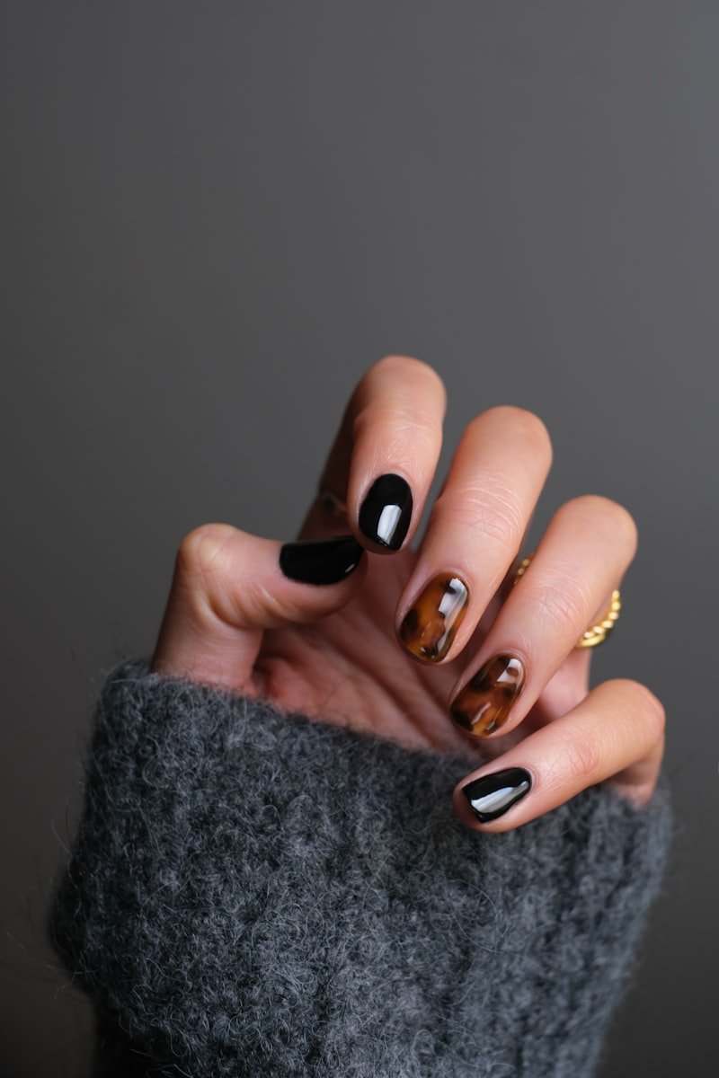 Manicure & Pedicure